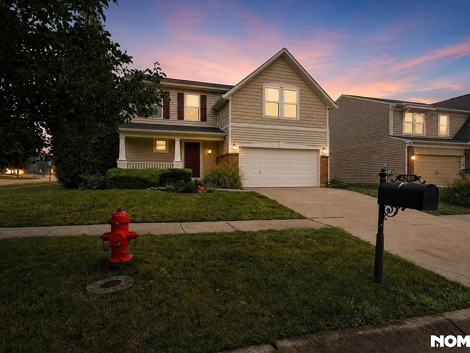 4290 Hunting Hawk Dr