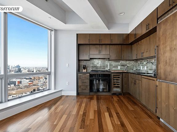 3rd image of 150 Myrtle Ave Penthouse 3203