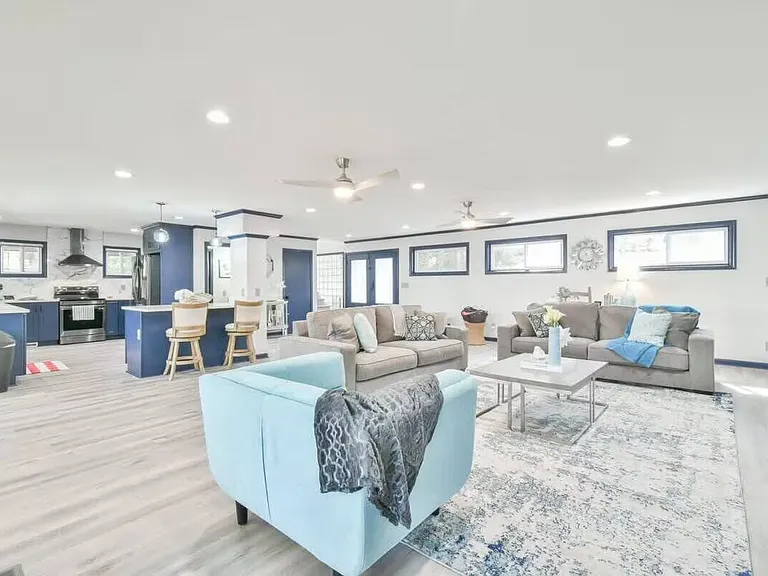 6830 Bailey Dr — Photo 9