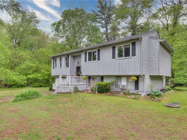 425 Plain Meeting House Rd, West Greenwich, RI 02817