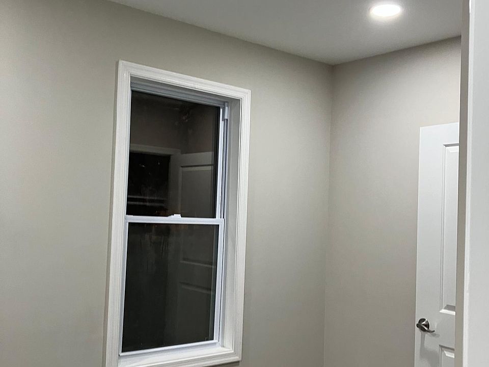 1st image of 2423 N 10th St #1