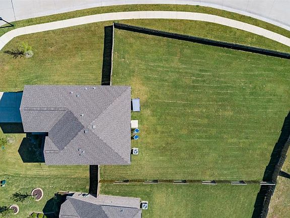 5th image of 1601 Park Trails Blvd