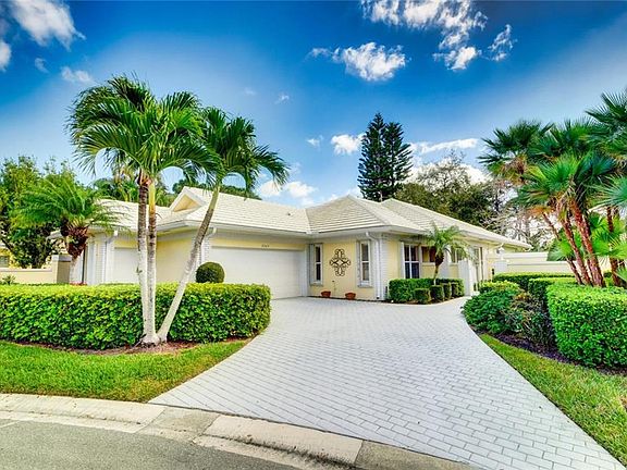 2nd image of 2563 SW Brookwood Ln