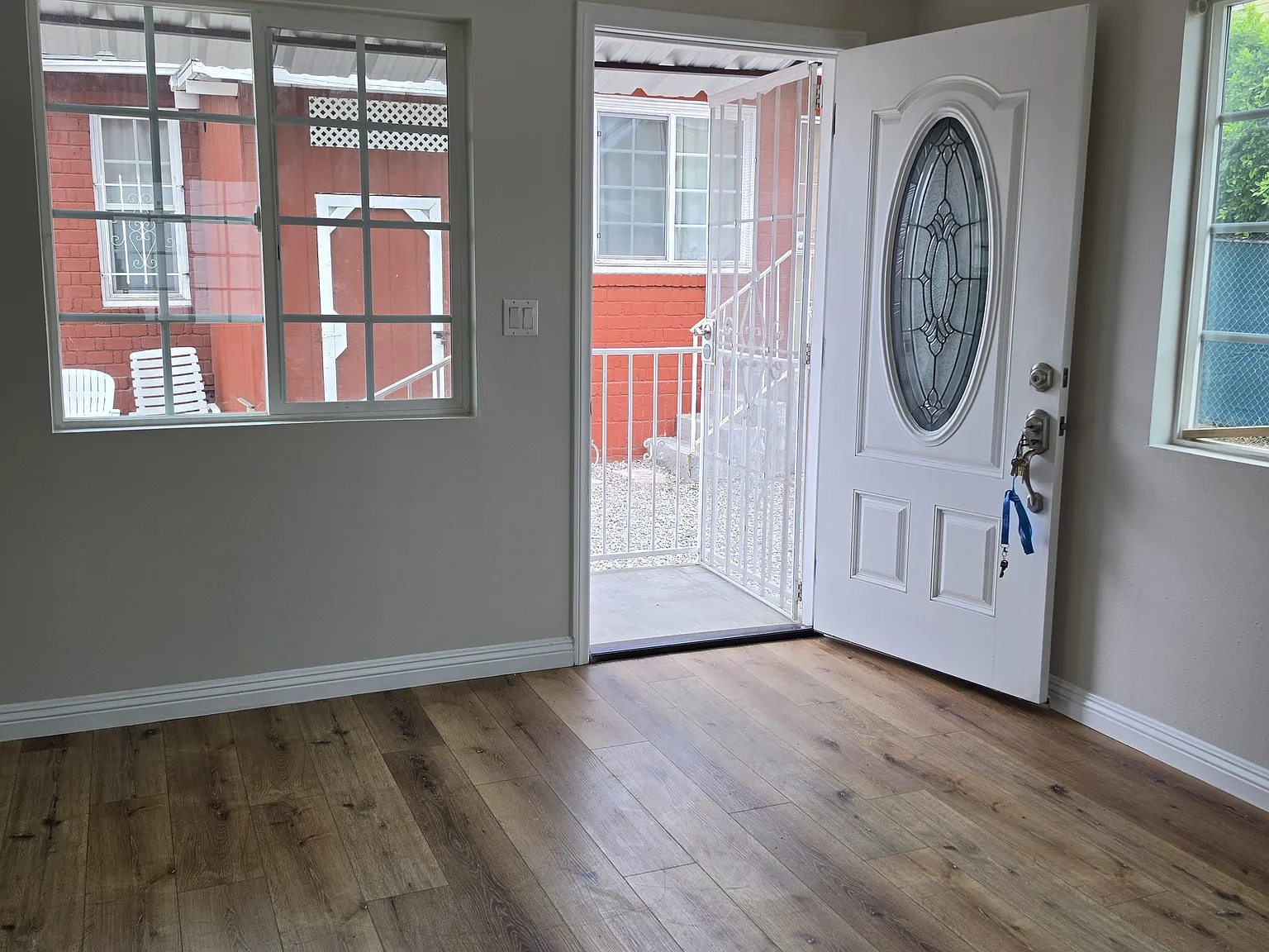 Studio, 498 sqft, $1,850 — Photo 2