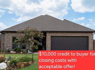 2112 Cole St, Mabank, TX 75147