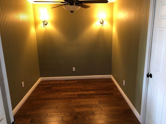 4th image of 243 Glendora Ave APT C