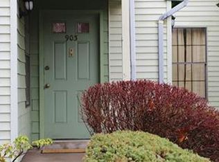 903 Woodbridge Comns Way, Iselin, NJ 08830