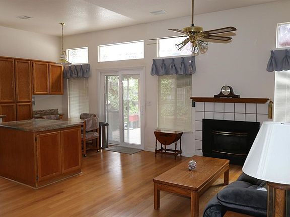 5th image of 2892 Pitzer Cir