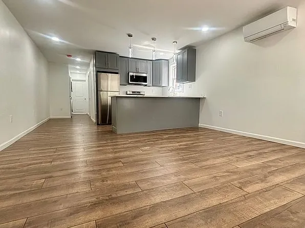 1921 E 33rd St, Brooklyn, NY 11234