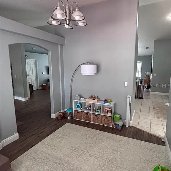1004 Chateau Cir — Photo 10