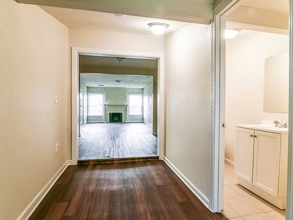 2nd image of 6528 Camellia Ave