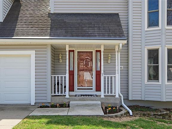 5th image of 1601 NE 81st St