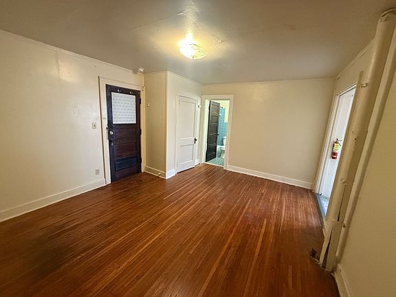2nd image of 126 E Nittany Ave #4-1/2