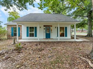 39470 Tommy Moore Rd, Gonzales, LA 70737