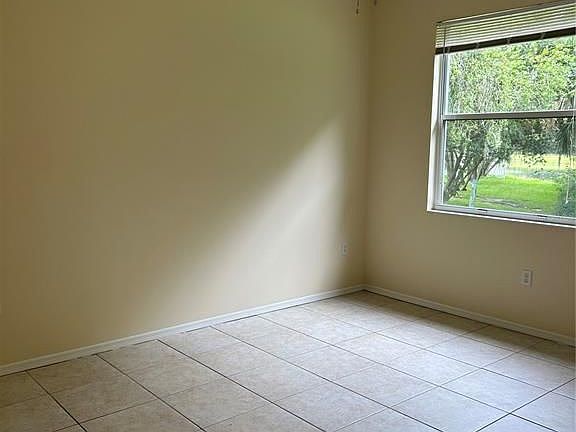 5th image of 5915 Laurel Creek Trl