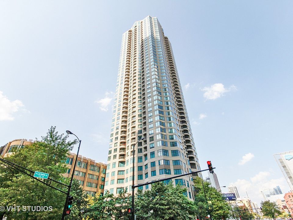 1st image of 400 N La Salle St #1807