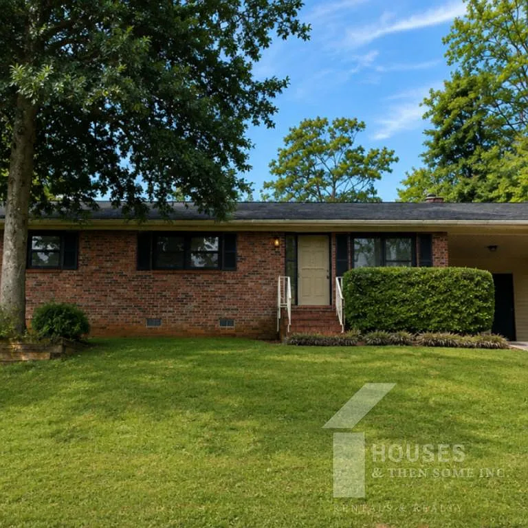 27 Flower Dr — Photo 1