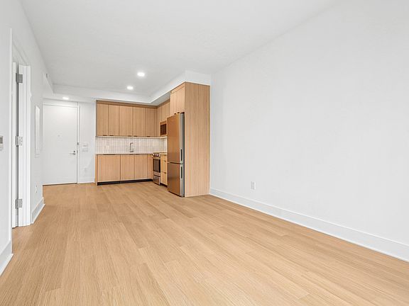 5th image of 499 President St #328
