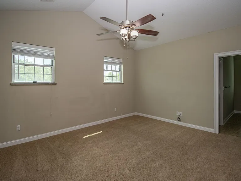 1109 Club Village Dr — Photo 9