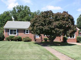 7 Roberta Dr, Hampton, VA 23666