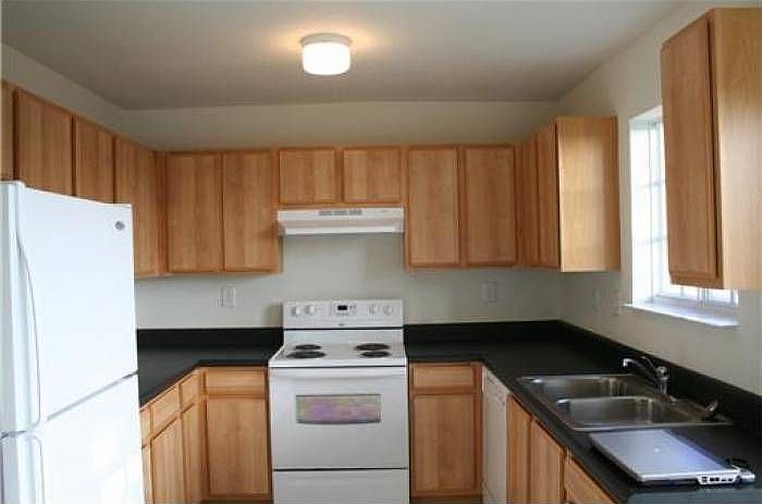 1st image of 2032 NE 167th St #3136