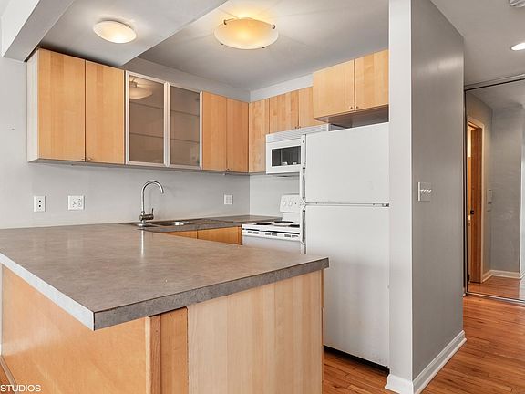 5th image of 5506 E Lake Dr APT C