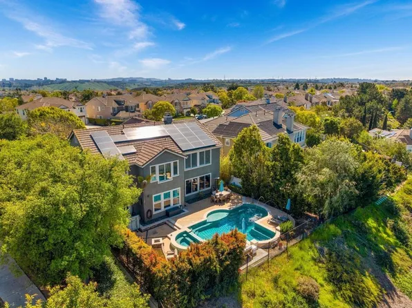 5476 Foxhound Way, San Diego, CA 92130