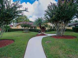 2107 Palm View Dr, Apopka, FL 32712