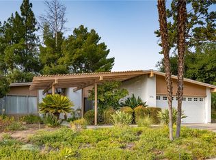 22735 Paul Revere Dr, Calabasas, CA 91302