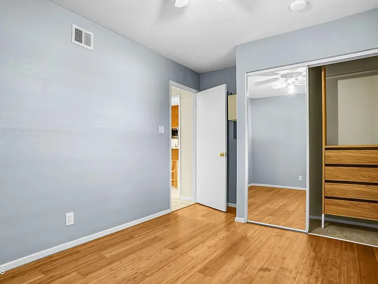 1307 S Petit Ave — Photo 25