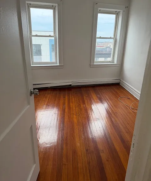 511 Kearny Ave #11 — Photo 4