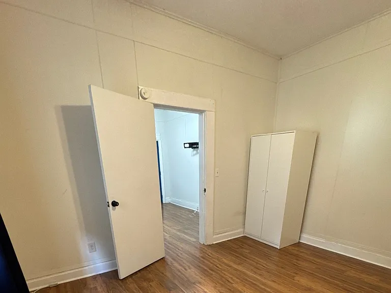 426 W King St #R — Photo 5