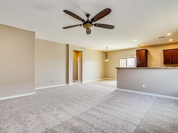 4th image of 30069 N Oak Dr