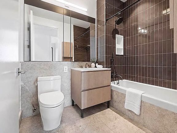 5th image of 262 9th St #811