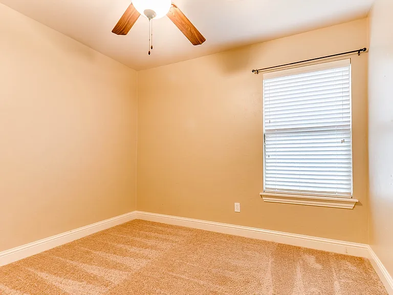 4909 Kelly Lakes Dr — Photo 43