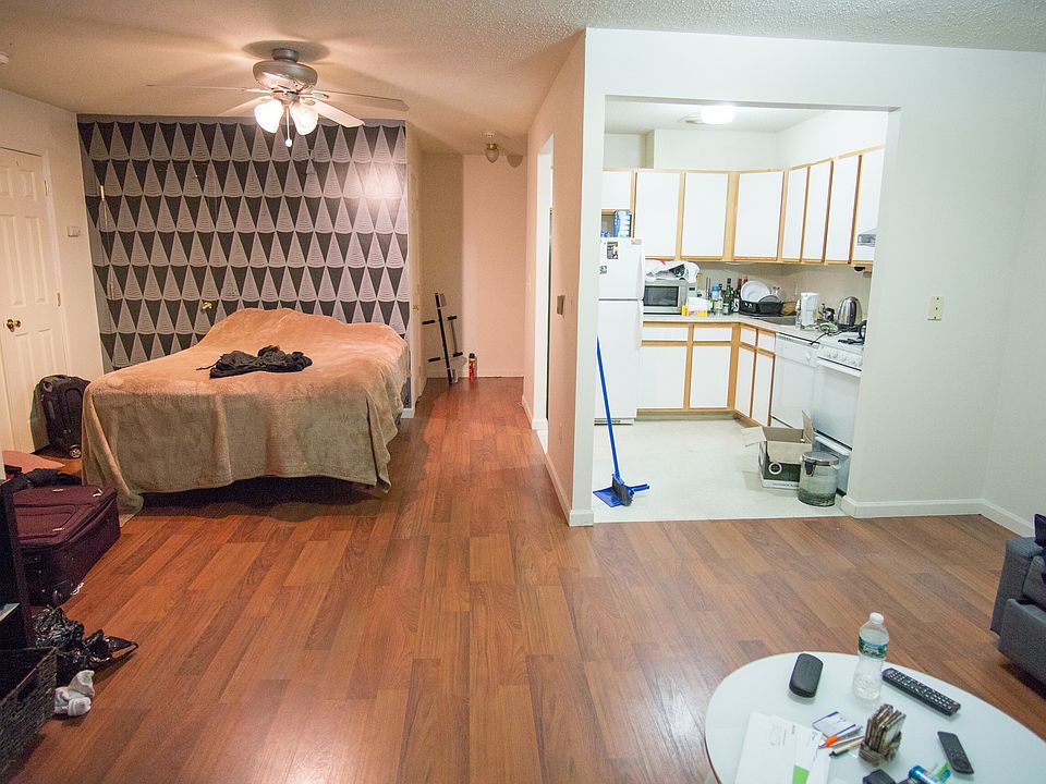 1st image of 681 Bergen St