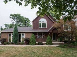 270 Independence Dr, Orchard Park, NY 14127