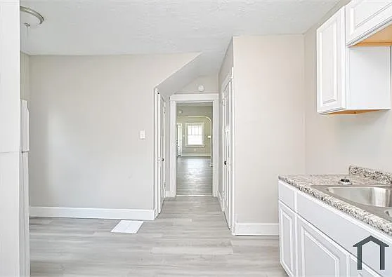 312-314 Pointview Ave #314 — Photo 15