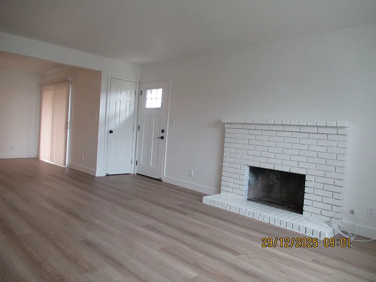 2 bed, 2.0 bath, 980 sqft, $2,200 — Photo 13