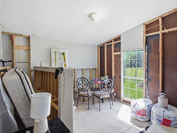 5th image of 7221 Curtis Ln