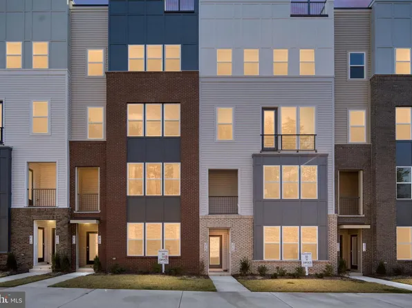 2514 Neabsco Common Pl, Woodbridge, VA 22191