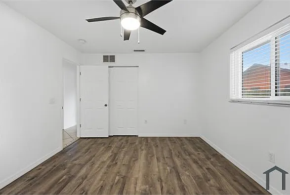 4404 Meadow Creek Cir — Photo 17