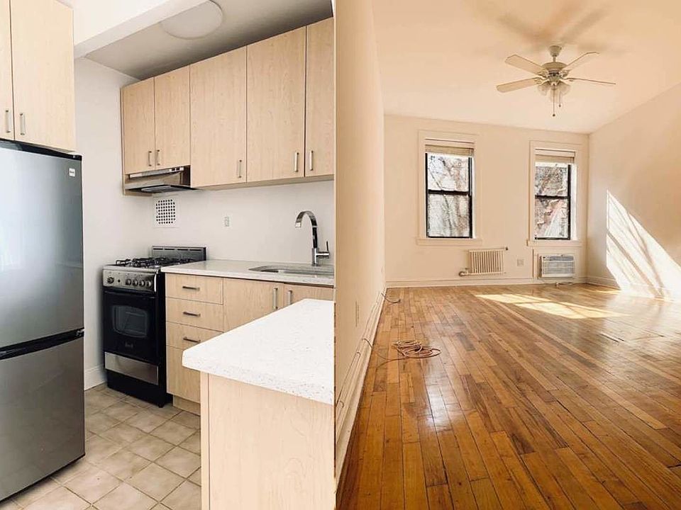 1st image of 144 E 7th St #8E