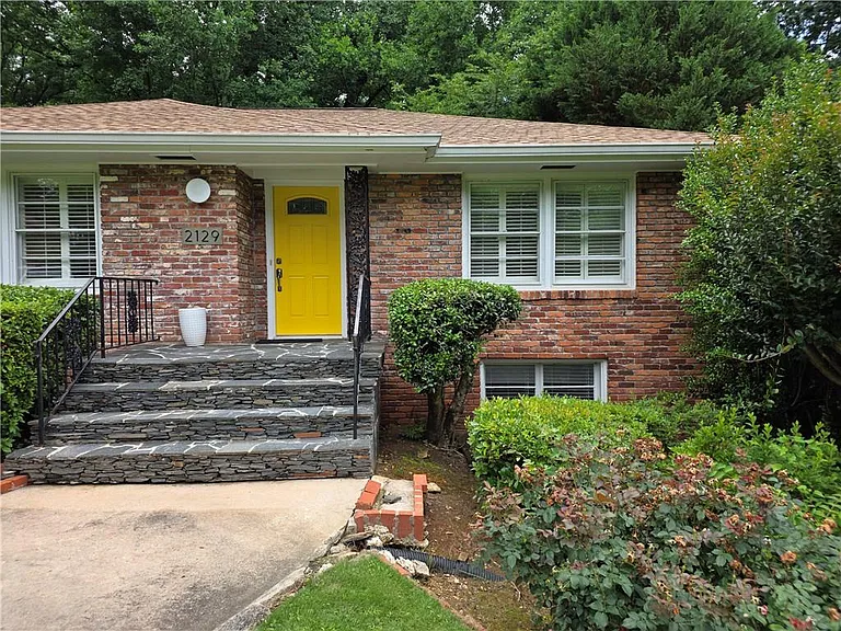 2129 Pine Forest Dr NE — Photo 27