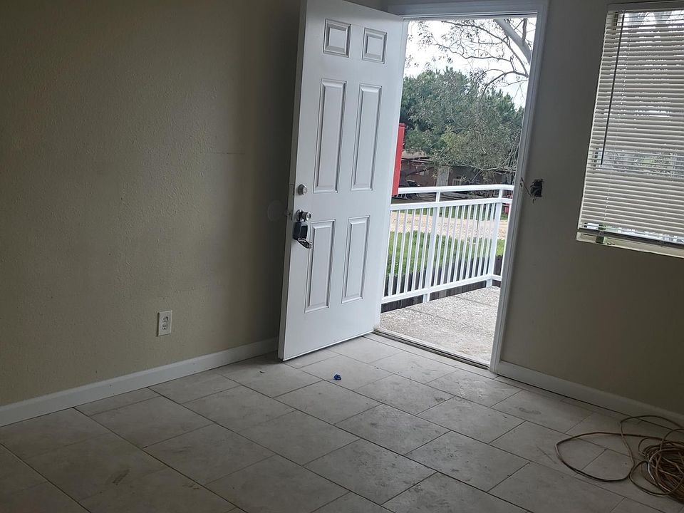 1st image of 24193 Myers Ave #5