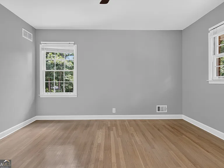 4854 Springfield Dr — Photo 47
