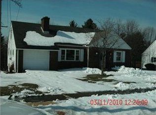 2108 Lynwood Dr, Aliquippa, PA