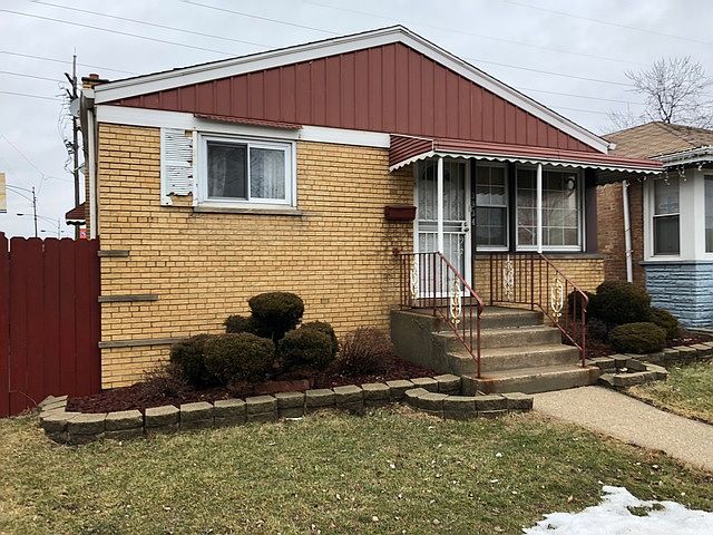 2nd image of 3934 W 75th Pl