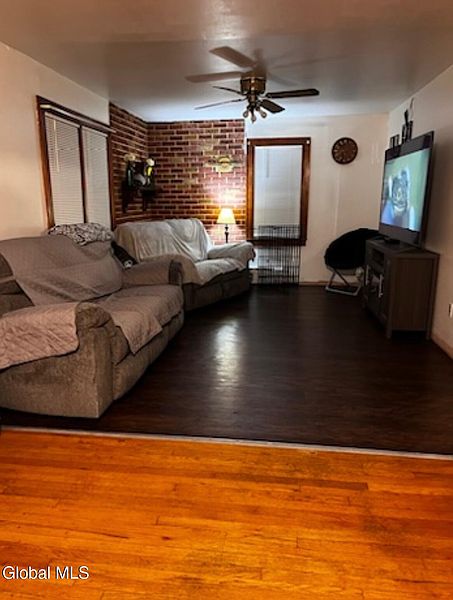 5th image of 11 Miller Avenue