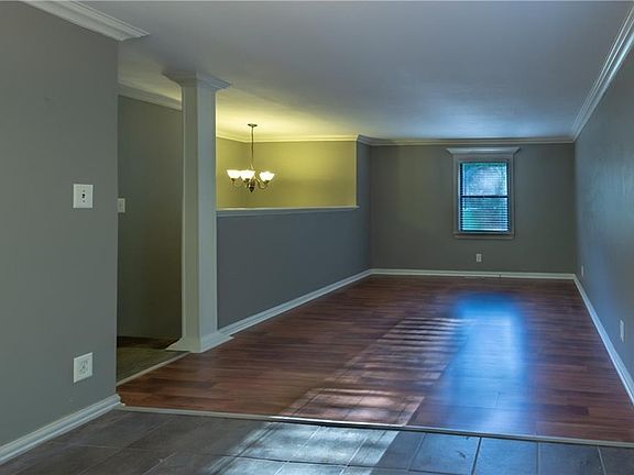 2nd image of 6002 S Dogwood Hts